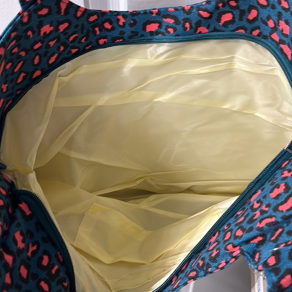 Turquoise Leopard Tote Bag - Picture 3 of 3